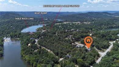 This beautifully updated and maintained 3-bedroom, 2  1/2  -bath on Holiday Island Executive Golf Course in Arkansas - for sale on GolfHomes.com, golf home, golf lot