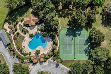 WELCOME HOME! This beautifully maintained 3 BEDROOM, 2 FULL BATH on Eagle Dunes Golf Club in Florida - for sale on GolfHomes.com, golf home, golf lot