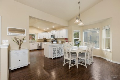 Minutes from the lake & golf course, this home meets ALL your on Hunters Point Golf Club in Idaho - for sale on GolfHomes.com, golf home, golf lot