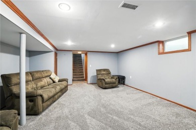 Quiet Street, Great Layout, Ideal Location - Don't Miss This SLP on Minneapolis Golf Club in Minnesota - for sale on GolfHomes.com, golf home, golf lot