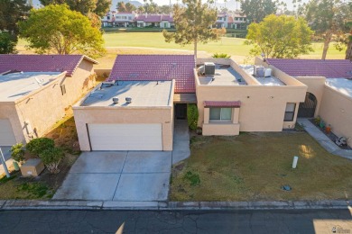 Beautifully updated townhouse on the Mesa Del Sol Golf Course on Mesa Del Sol Golf Club in Arizona - for sale on GolfHomes.com, golf home, golf lot