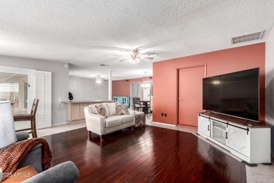 Beautifully updated single level home in Sun City 55+ community! on Sun City Country Club in Arizona - for sale on GolfHomes.com, golf home, golf lot