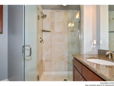 Don't miss this serene, gated, resort-style condo with 2 beds & on Oak Hills Country Club in Texas - for sale on GolfHomes.com, golf home, golf lot