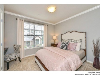 Don't miss this serene, gated, resort-style condo with 2 beds & on Oak Hills Country Club in Texas - for sale on GolfHomes.com, golf home, golf lot
