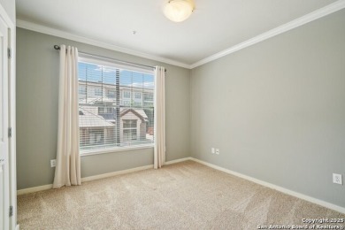 Don't miss this serene, gated, resort-style condo with 2 beds & on Oak Hills Country Club in Texas - for sale on GolfHomes.com, golf home, golf lot