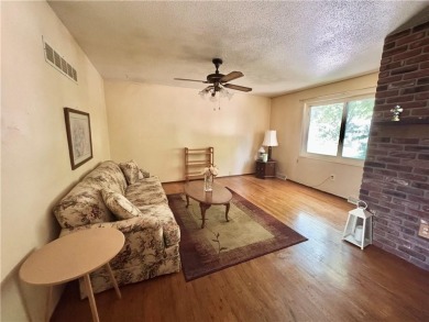 Great 3bed/2bath house backing up to a now closed golf course on River Oaks Golf Course in Missouri - for sale on GolfHomes.com, golf home, golf lot