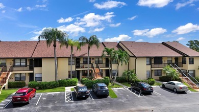 Experience easy living in this beautifully maintained 2-bedroom on Forest Oaks Golf Club in Florida - for sale on GolfHomes.com, golf home, golf lot