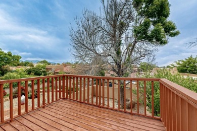 Well maintained Northeast Heights townhome on a low traffic on Arroyo Del Oso Golf Course in New Mexico - for sale on GolfHomes.com, golf home, golf lot