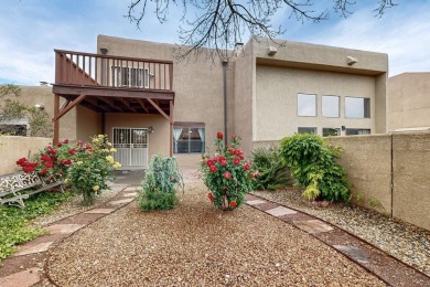 Well maintained Northeast Heights townhome on a low traffic on Arroyo Del Oso Golf Course in New Mexico - for sale on GolfHomes.com, golf home, golf lot