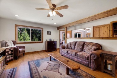 This well-appointed mountain style retreat offers excellent on Bailey Creek Golf Course in California - for sale on GolfHomes.com, golf home, golf lot
