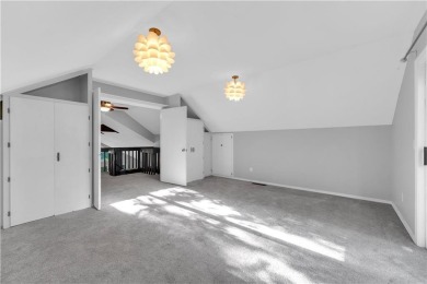 Move-In Ready | Bentonville Schools. Perfectly positioned for on Bella Vista - Metfield Golf Complex and Country Club in Arkansas - for sale on GolfHomes.com, golf home, golf lot