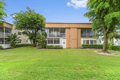 the peaceful 191 Piedmont D in the Kings Point 55+ Community a on Kings Point Golf -Flanders Way in Florida - for sale on GolfHomes.com, golf home, golf lot