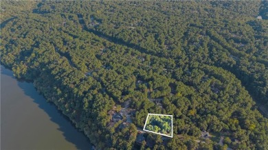 Move-In Ready | Bentonville Schools. Perfectly positioned for on Bella Vista - Metfield Golf Complex and Country Club in Arkansas - for sale on GolfHomes.com, golf home, golf lot