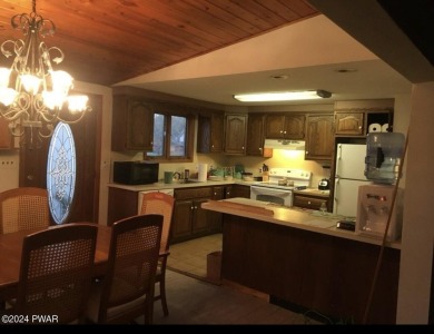 This beautiful single family home is located in a private gated on The Hideout Golf in Pennsylvania - for sale on GolfHomes.com, golf home, golf lot