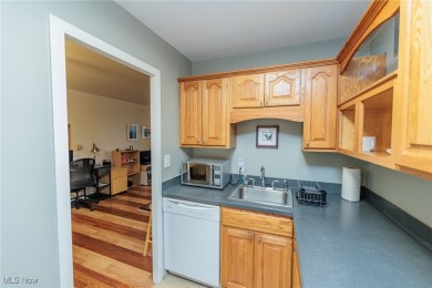 Bright and breezy one bedroom unit on the fifth/top floor in on Shaker Heights Country Club in Ohio - for sale on GolfHomes.com, golf home, golf lot