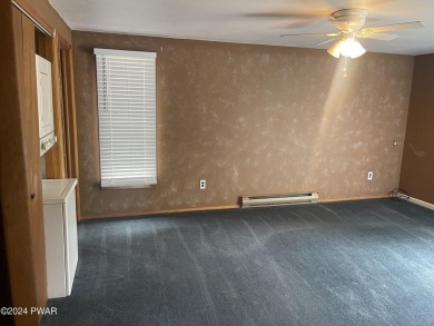 This beautiful single family home is located in a private gated on The Hideout Golf in Pennsylvania - for sale on GolfHomes.com, golf home, golf lot