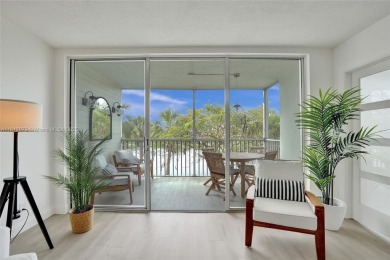 Beautifully renovated 2-bedroom condo sold fully furnished and on Palm-Aire Country Club and Resort - Palms in Florida - for sale on GolfHomes.com, golf home, golf lot