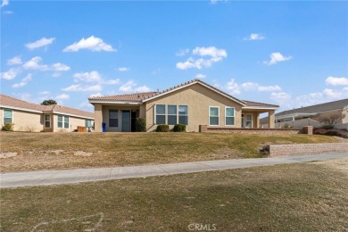 Welcome to this delightful 2-bedroom, 2-bathroom single-family on Ashwood Golf Course in California - for sale on GolfHomes.com, golf home, golf lot