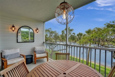 Beautifully renovated 2-bedroom condo sold fully furnished and on Palm-Aire Country Club and Resort - Palms in Florida - for sale on GolfHomes.com, golf home, golf lot