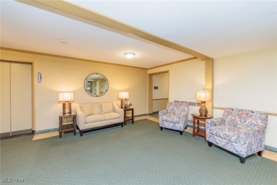 Bright and breezy one bedroom unit on the fifth/top floor in on Shaker Heights Country Club in Ohio - for sale on GolfHomes.com, golf home, golf lot