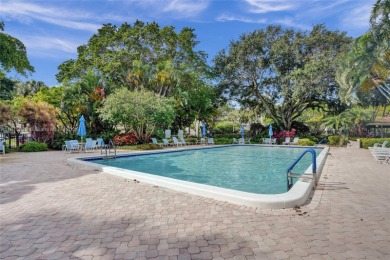 Beautifully renovated 2-bedroom condo sold fully furnished and on Palm-Aire Country Club and Resort - Palms in Florida - for sale on GolfHomes.com, golf home, golf lot