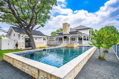 Fully remodeled treasure on the Riverhill Golf Course! Amazing on Riverhill Country Club in Texas - for sale on GolfHomes.com, golf home, golf lot