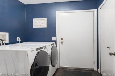 Rare 3 bedroom, 2 bath ranch condo in the Oak Pointe community on Oak Pointe Country Club in Michigan - for sale on GolfHomes.com, golf home, golf lot