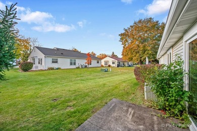 Welcome to carefree living at Leisure Village! Your next chapter on Leisure Village Golf Course in Illinois - for sale on GolfHomes.com, golf home, golf lot