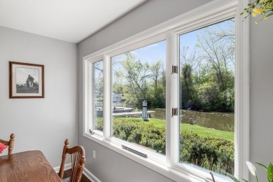 Fabulous Lakefront Home w/ Easy Access To I-70. Enjoy The Lake on Harbor Hills Country Club in Ohio - for sale on GolfHomes.com, golf home, golf lot