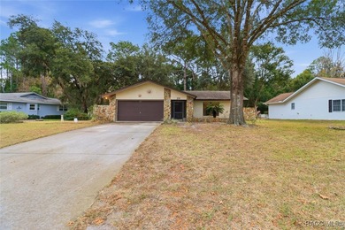 Welcome to this well-maintained home nestled in the desirable on Sugarmill Woods Golf and Country Club in Florida - for sale on GolfHomes.com, golf home, golf lot