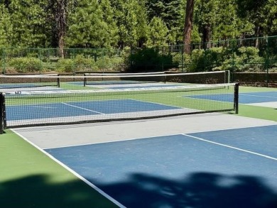This opportunity to own a very nice level lot located in the on Bailey Creek Golf Course in California - for sale on GolfHomes.com, golf home, golf lot