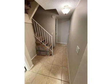 *THE ESCAPE* AT ARROWHEAD--2 BEDROOMS--LOFT STYLE---MASTER on Davie Golf Club in Florida - for sale on GolfHomes.com, golf home, golf lot