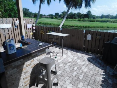 *THE ESCAPE* AT ARROWHEAD--2 BEDROOMS--LOFT STYLE---MASTER on Davie Golf Club in Florida - for sale on GolfHomes.com, golf home, golf lot