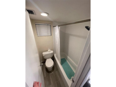*THE ESCAPE* AT ARROWHEAD--2 BEDROOMS--LOFT STYLE---MASTER on Davie Golf Club in Florida - for sale on GolfHomes.com, golf home, golf lot