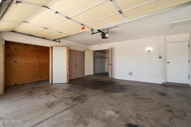 Charming 2-bedroom, 1 bathroom home in the heart of the vibrant on Sun City Country Club in Arizona - for sale on GolfHomes.com, golf home, golf lot