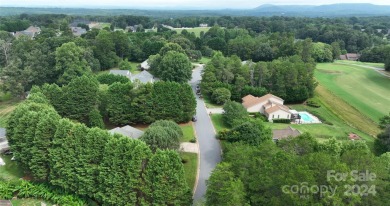 Welcome to this beautiful 5-bedroom, 2.5-bath home nestled in a on Catawba Springs Golf Course At Lake Hickory  in North Carolina - for sale on GolfHomes.com, golf home, golf lot