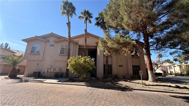 Beautifully renovated 3 bed/ 2bath condo in a guard-gated on WildHorse Golf Club in Nevada - for sale on GolfHomes.com, golf home, golf lot
