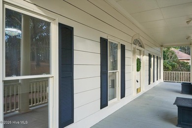 Custom estate home in Pinewild Country Club, perfectly situated on Pinewild Country Club of Pinehurst in North Carolina - for sale on GolfHomes.com, golf home, golf lot