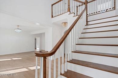 Custom estate home in Pinewild Country Club, perfectly situated on Pinewild Country Club of Pinehurst in North Carolina - for sale on GolfHomes.com, golf home, golf lot