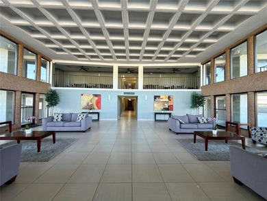 Welcome to beautiful Boca Raton! This move-in ready unit is a on Boca Dunes Golf and Country Club in Florida - for sale on GolfHomes.com, golf home, golf lot