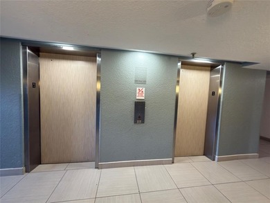 Welcome to beautiful Boca Raton! This move-in ready unit is a on Boca Dunes Golf and Country Club in Florida - for sale on GolfHomes.com, golf home, golf lot