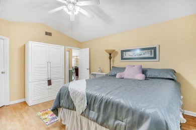 Cozy 3 bedroom / 2 full bath single story home  nestled in an on Heron Point Golf Club in South Carolina - for sale on GolfHomes.com, golf home, golf lot