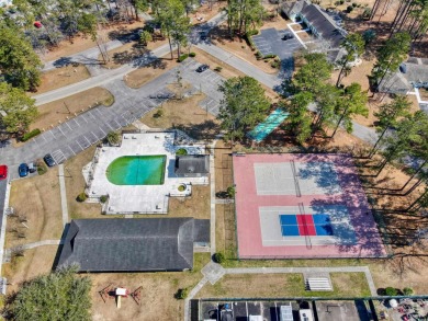 Cozy 3 bedroom / 2 full bath single story home  nestled in an on Heron Point Golf Club in South Carolina - for sale on GolfHomes.com, golf home, golf lot