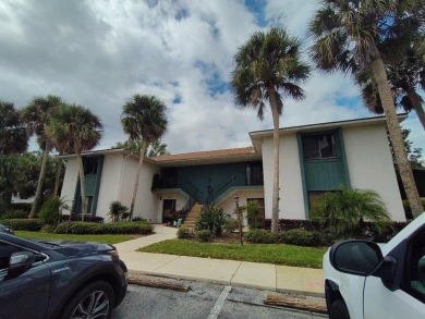 Charming 2-Bedroom Condo in the Sunair 55+ Community -Haines on Sun Air Golf Course in Florida - for sale on GolfHomes.com, golf home, golf lot