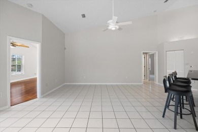 Under contract-accepting backup offers. One or more photo(s) has on University Park Country Club in Florida - for sale on GolfHomes.com, golf home, golf lot