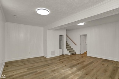 OPEN HOUSE on Sunday, October 26 from 12 - 2!!!  Welcome to the on Dyes Walk Golf Course in Indiana - for sale on GolfHomes.com, golf home, golf lot