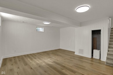 OPEN HOUSE on Sunday, October 26 from 12 - 2!!!  Welcome to the on Dyes Walk Golf Course in Indiana - for sale on GolfHomes.com, golf home, golf lot