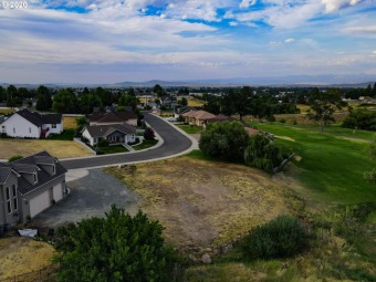 Remarkable building site in prestigious Fairway Heights.  Enjoy on Quail Ridge Golf Course in Oregon - for sale on GolfHomes.com, golf home, golf lot
