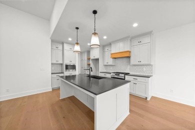 Simplify your life with an ALL NEW MAINTENANCE PROVIDED CUSTOM on Lakewood Oaks Golf Club, Ltd. in Missouri - for sale on GolfHomes.com, golf home, golf lot