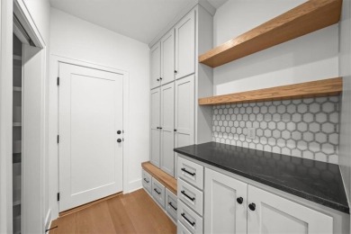 Simplify your life with an ALL NEW MAINTENANCE PROVIDED CUSTOM on Lakewood Oaks Golf Club, Ltd. in Missouri - for sale on GolfHomes.com, golf home, golf lot